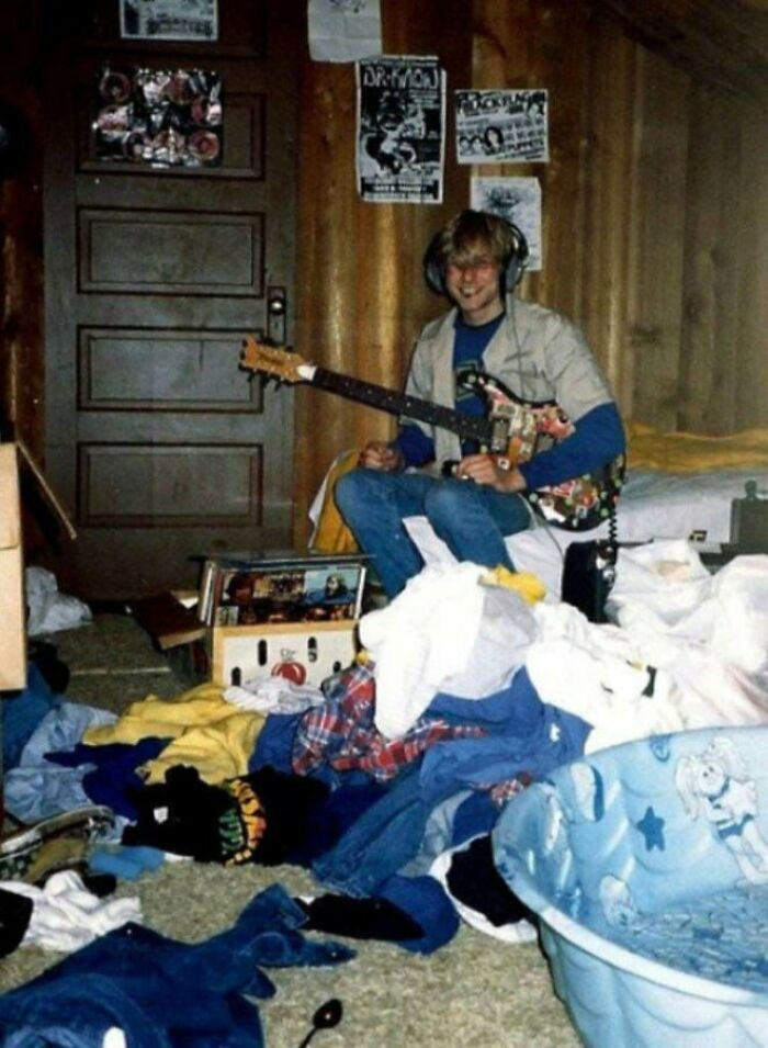"An 18-Year-Old Kurt Cobain Practicing Guitar In His Bedroom In Aberdeen, Washington (1985)"