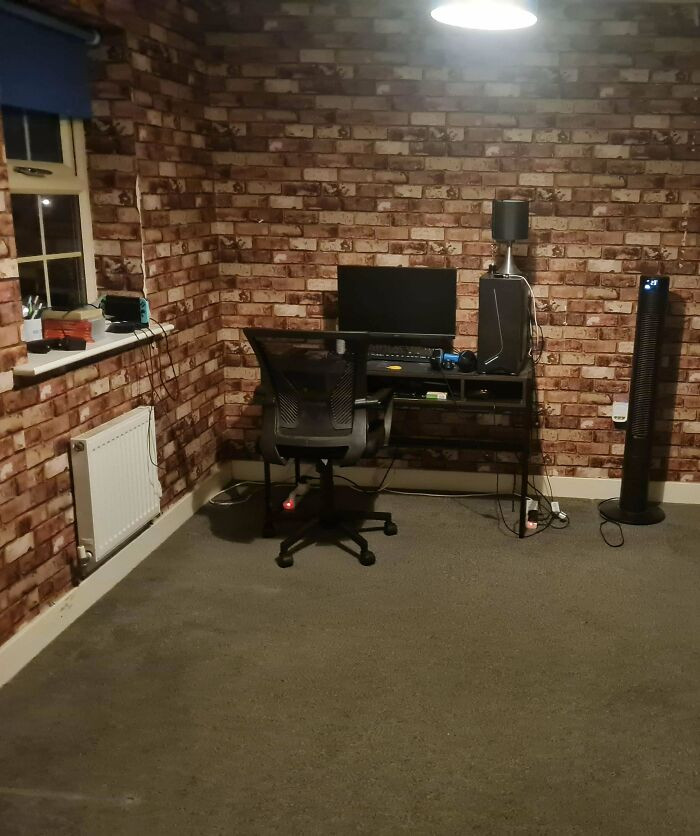 "Roommates Say My Room Is 'Sad'"