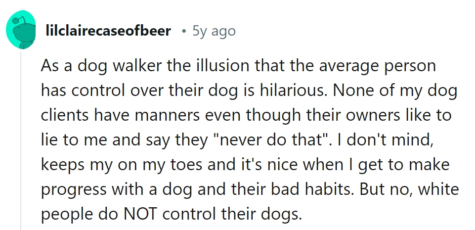 Seems like leash laws are just for show when it comes to doggie diplomacy.