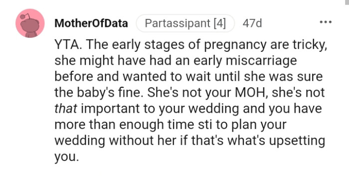 The OP has more than enough time to sit and plan her wedding without her friend if that's how she wants it