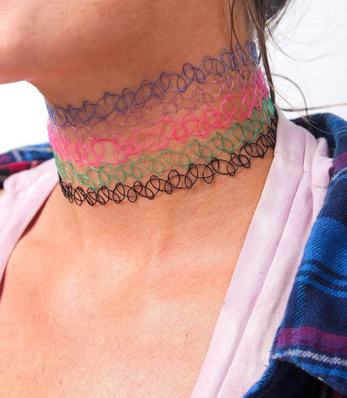 90s Clothing Trends That Defined the Decade