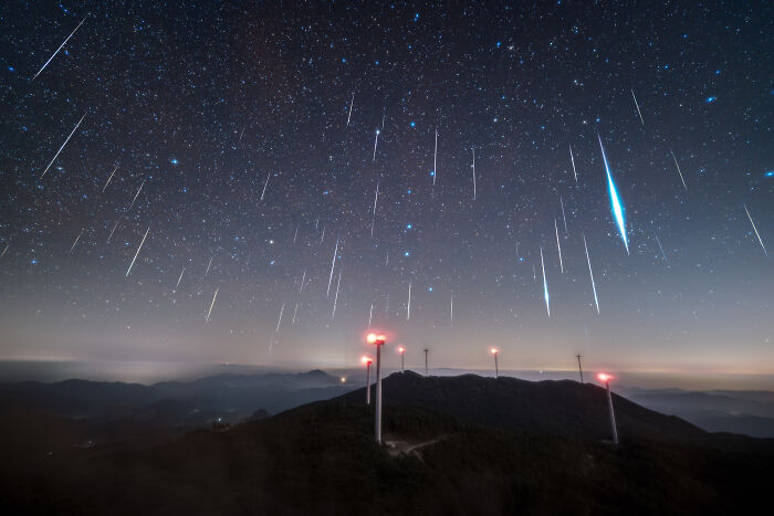 “Meteor Shower Over The Big Dipper” By Zhipu Wang