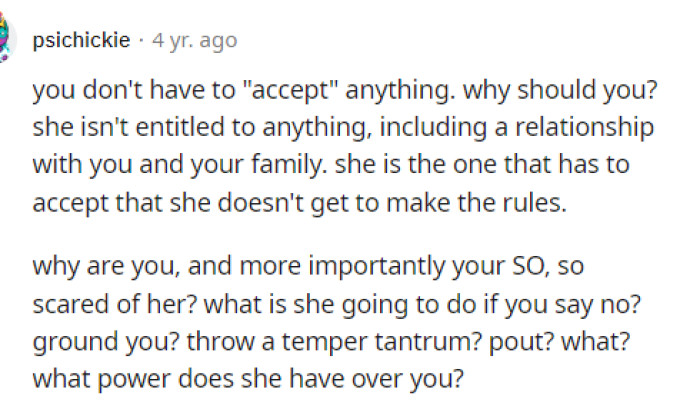 People were all here for OP and told her that she's not in the wrong at all and that she should definitely stand her ground.