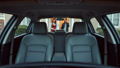 Am I Wrong for Refusing to Carpool with Family for My Fiancé's Sake?