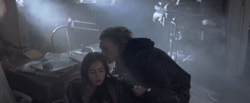 6. Clary and Jace are siblings in The Mortal Instruments: City of Bones.