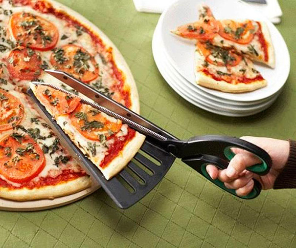 15. Pizza Scissors