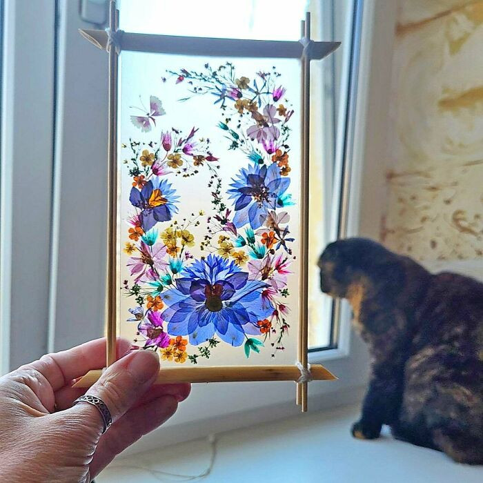 "I Made Pressed Flower Frames"