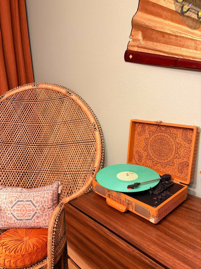 "The Record Player Of My Dreams. Can’t Contain My Happiness For This Thrift Score For $15!"
