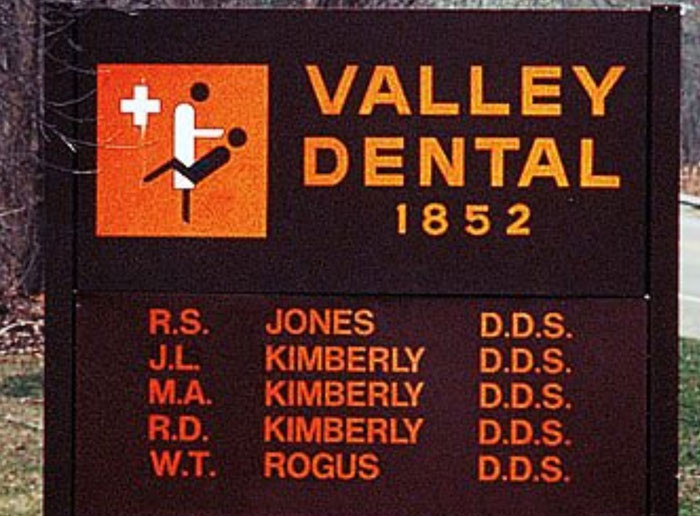 9. This Dentist's Choice Of Logo Near My House