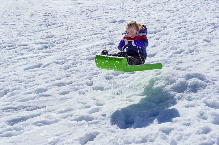 "I Took My Daughter Sledding For The First Time. This Is Her Trying To Avoid The Ramp"