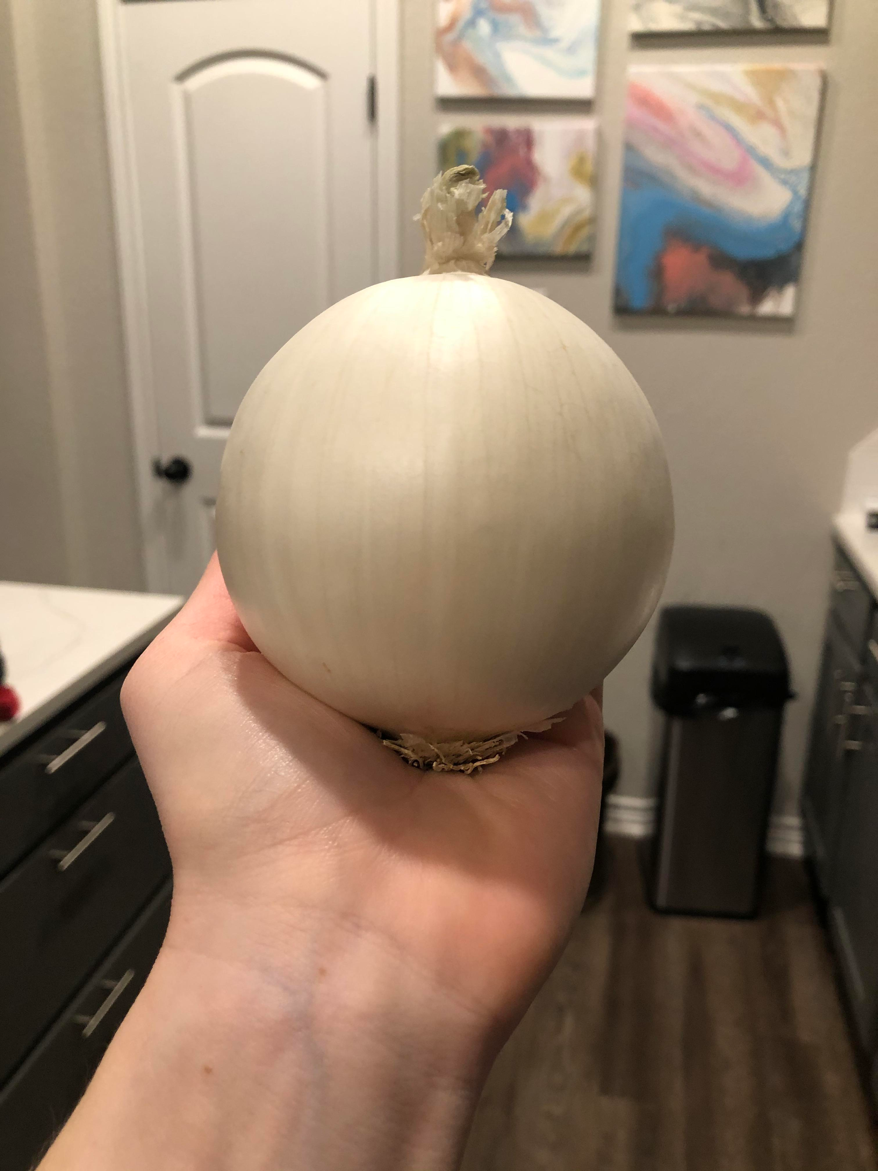 3. Onion - with proper ventilation, whole raw onions can stay fresh for up to 4 weeks outside the refrigerator.