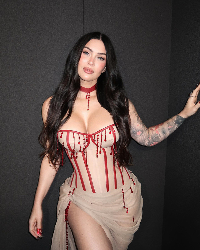 “I think where I was at that point in my life, so lost, so full of that rage that I had towards how I had been treated in the industry,” Fox admitted.