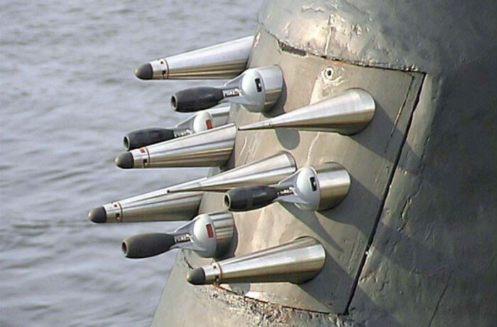 "Russian Soks Submarine Wake Detection System (Heat, Turbulence And Chemical/Radioactivity-Based) "