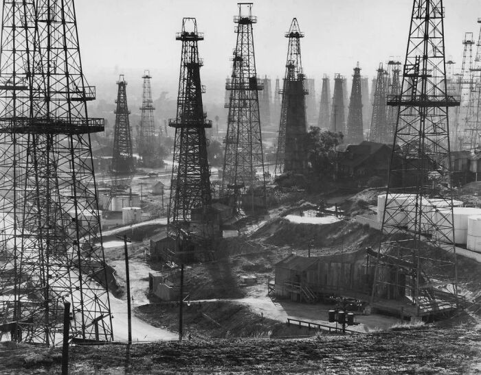 Long Beach California, Full Of Oil Towers In 1944