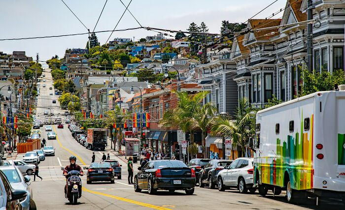 More people reside in San Francisco alone than in the entire state of Wyoming.
