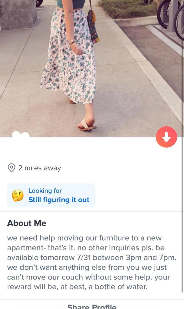 The weirdest profile on Tinder