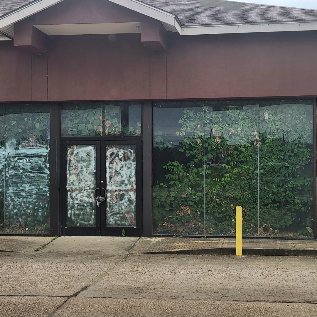 21. “Half of a Circle K. Macon, MS.”