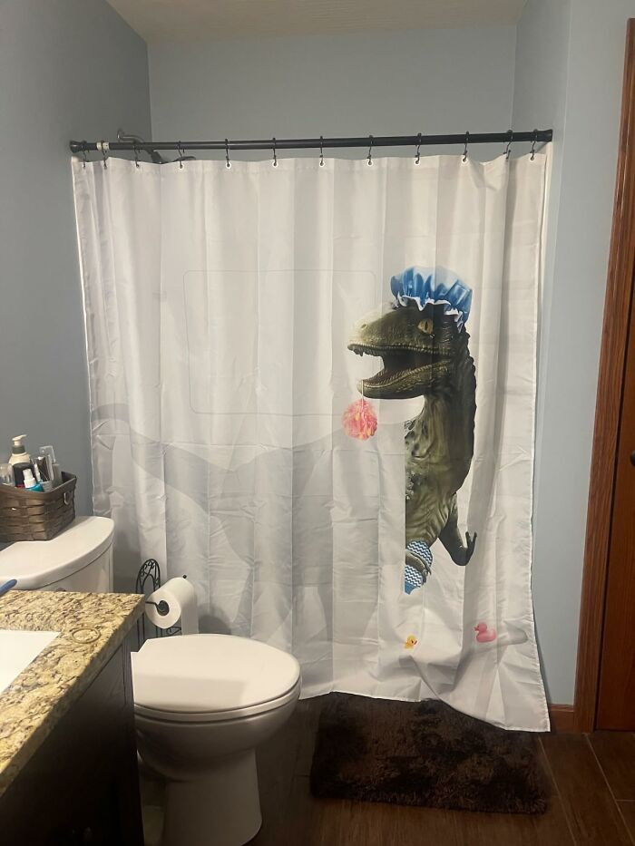 "I Love This Shower Curtain, It Feels Nice And It Looks Amazing!"