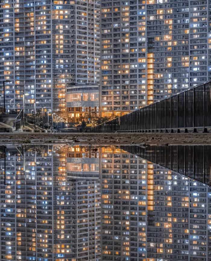 It's a bit overcrowded, isn't it?