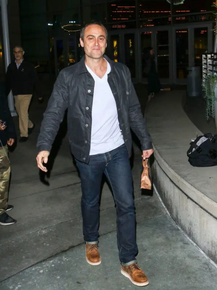 He was let go due to creative differences just when production was about to start (similar to what happened when he was replaced by Vigo Mortensen as Aragorn for Lord of the Rings)