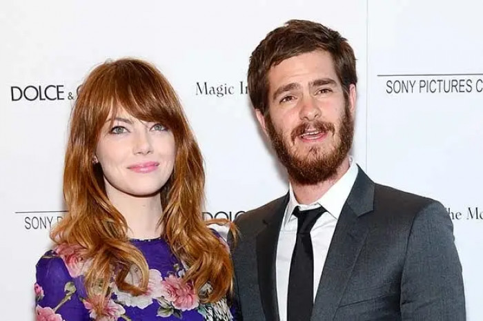 8. Emma Stone and Andrew Garfield still hang out together after their split