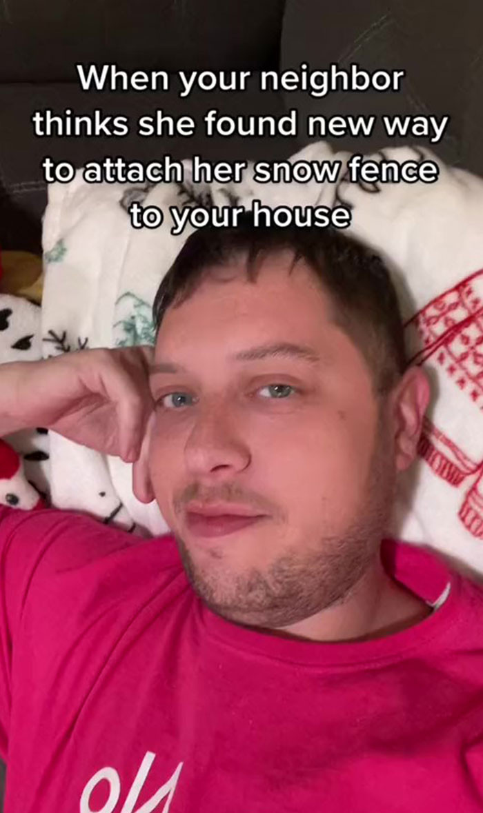 This situation repeated itself over a few days, with the items being repeatedly set up and then taken down.