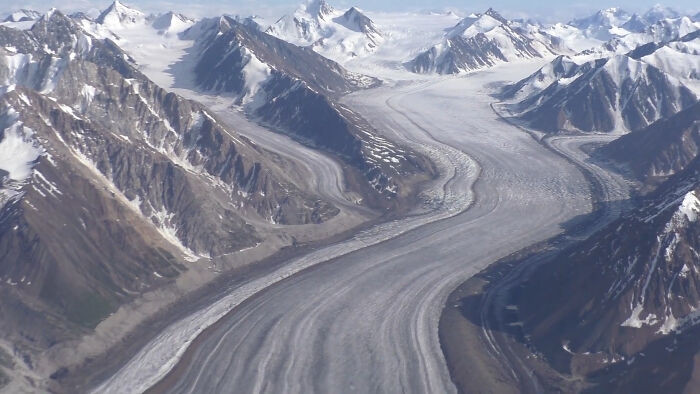 Canada’s Kluane National Park holds the world’s largest non-polar ice field.