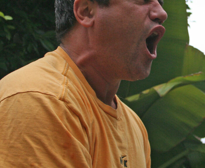 27. Communicating with customers - Yelling gets you better service