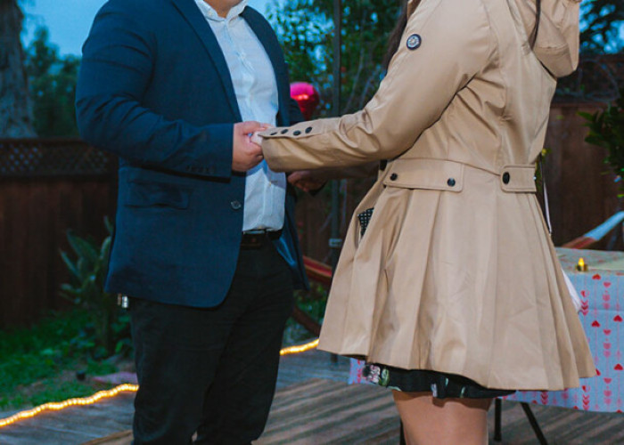 Saying 'yes' in public felt scripted and obligatory