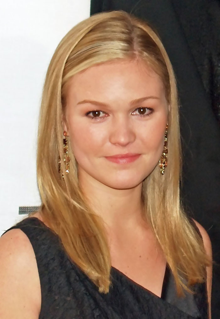 8. Julia Stiles