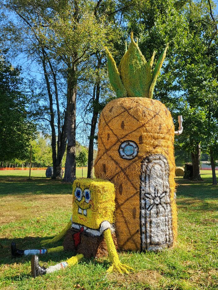 Spongebob Squarepants & Pineapple