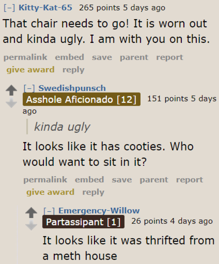 Many Redditors took the fiancée's side.