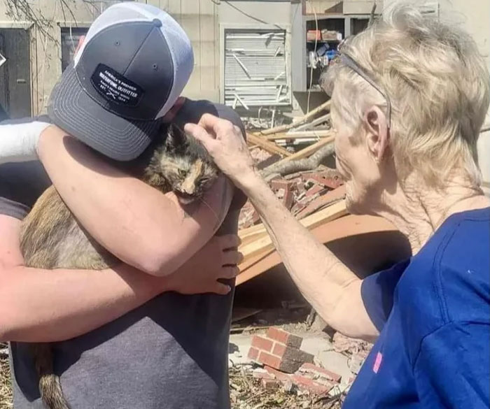 13. A family in Mississippi lost everything in a tornado