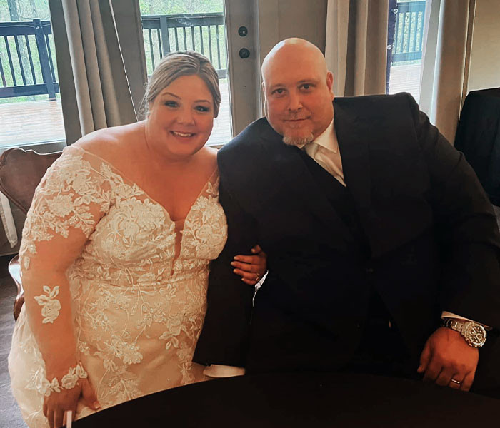 Since then, Gwen revealed that about 12 brides have already offered to do the same with their wedding dresses through a Facebook group called 