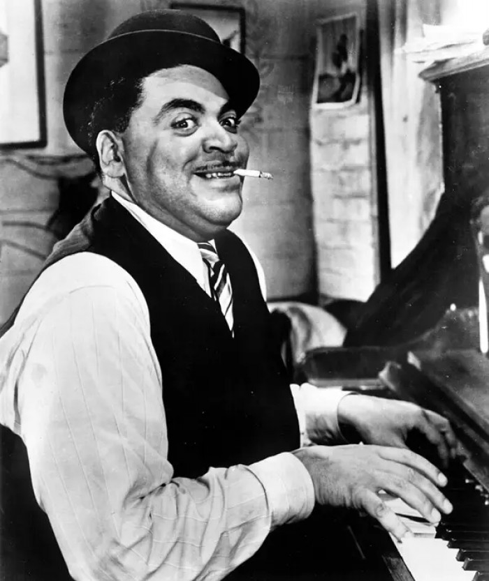 11. Fats Waller, a famous jazz pianist from the 1920s, was kidnapped by gangsters in Chicago for Al Capone's birthday party.