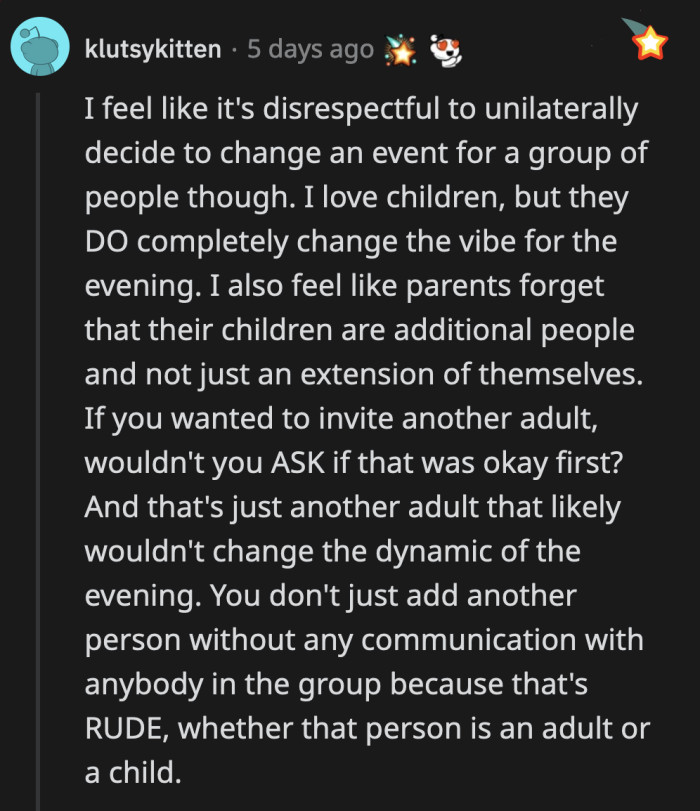 Her friend really should have given notice about bringing her kid, even if it was last-minute.