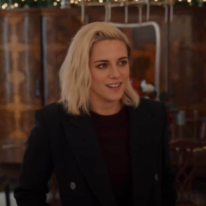 15. Honestly, Kristen Stewart is actually one of the few actors about whom her co-workers have nothing bad to say. Instead, they would praise her with nothing but kind words.