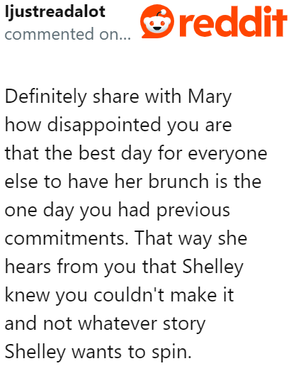 After the OP revealed that she and her friends are in one group chat, Redditors suggested she also express her frustration and let the pregnant friend know about it too.