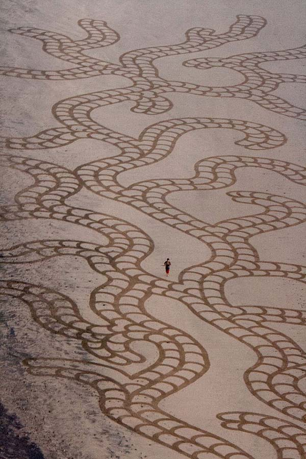 A Beautiful Maze Carved Into the Sand
