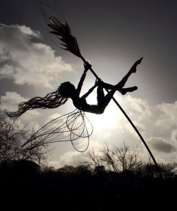 17. The Movement That Fantasy Wire Incorporates Into the Art Is Truly Unique