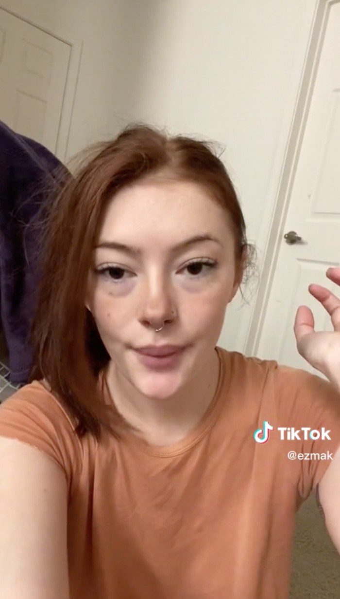 This TikTok user and Twin Peaks server showed how she strategically cuts a t-shirt to prepare for game days on Sunday
