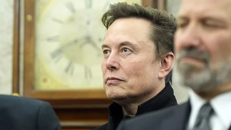 Elon Musk Briefly Lost the Title of World’s Richest Person to Larry Ellison