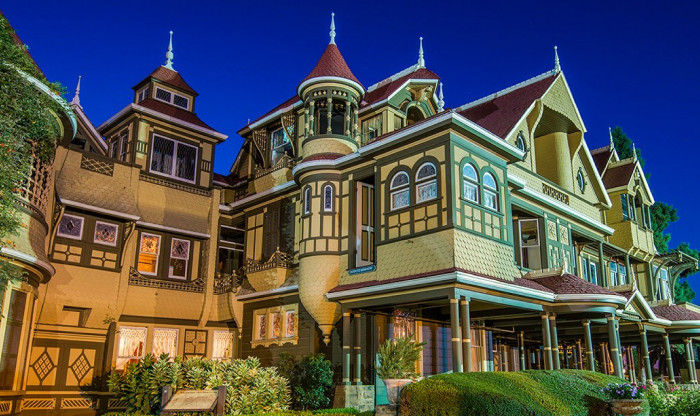 Winchester Mystery House (San Jose, California)