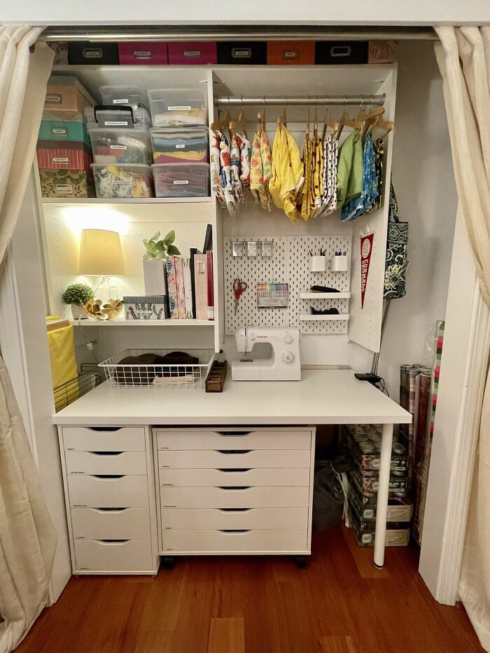 23. Custom-made crafting nook in the guest bedroom closet