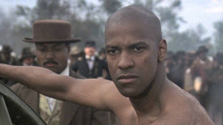 Probably, Denzel Washington's portrayal of Detective Mills would have brought a completely unique interpretation of the character