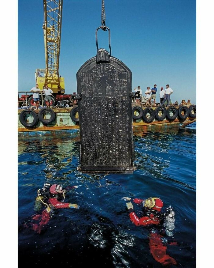A stele commissioned by Pharaoh Nectanebo I (378–362 BC), detailing trade and taxation agreements, emerges from the waters of Aboukir Bay near Alexandria, Egypt.