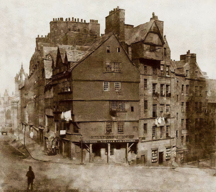 11. The Bowhead House was the main entrance to the city of Edinburgh, Scotland, from the West in the 1500s.