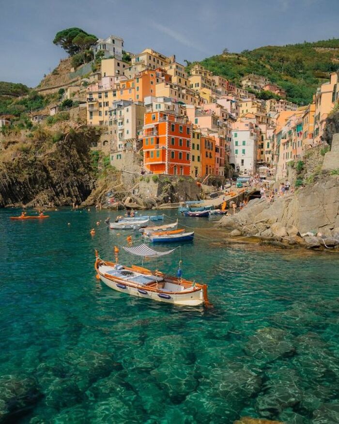 "Riomaggiore, Italy"