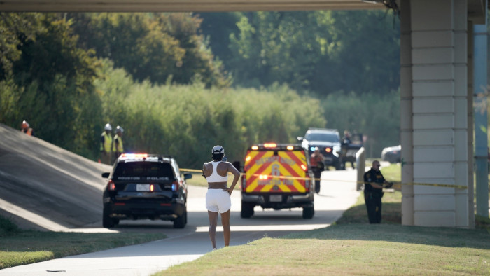 Police dive team searches Houston bayou for recovered bodies amid public concern