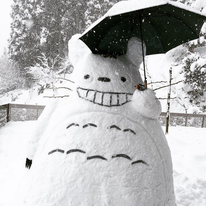 21. Totoro is here to bring you an umbrella that'll shield you from the snow.